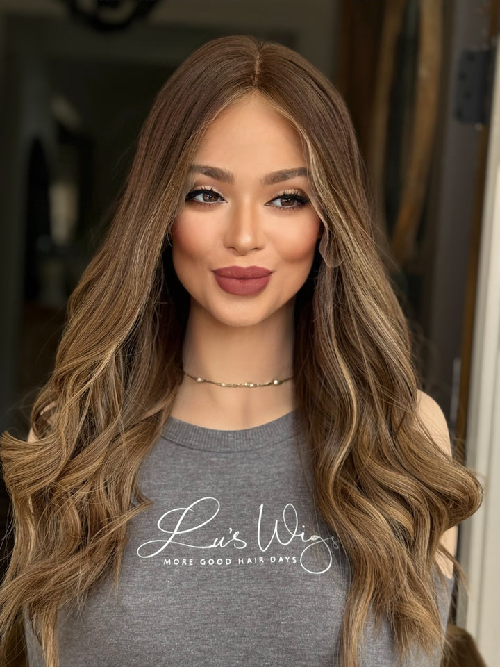 “Susan” [L] 22” Lace Top Wig