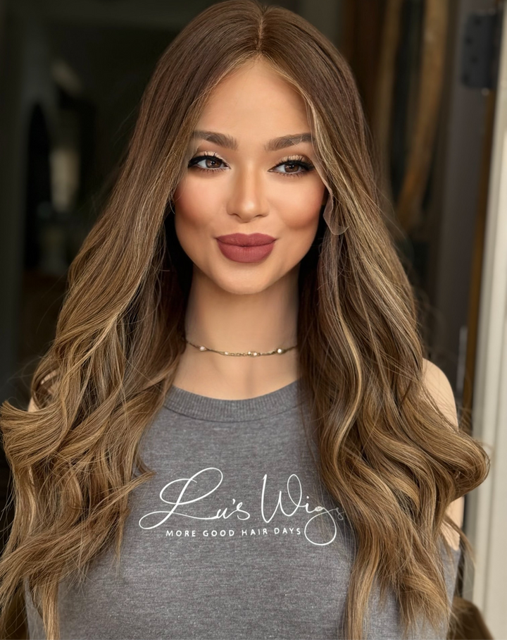 “Susan” [L] 22” Lace Top Wig