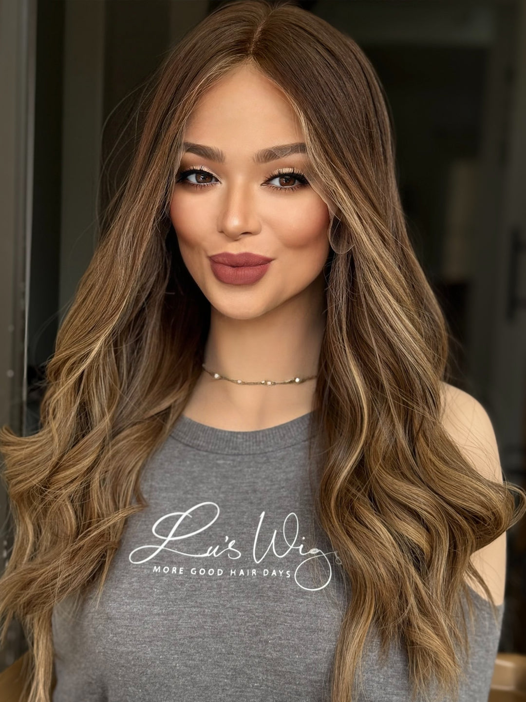 “Susan” [L] 22” Lace Top Wig