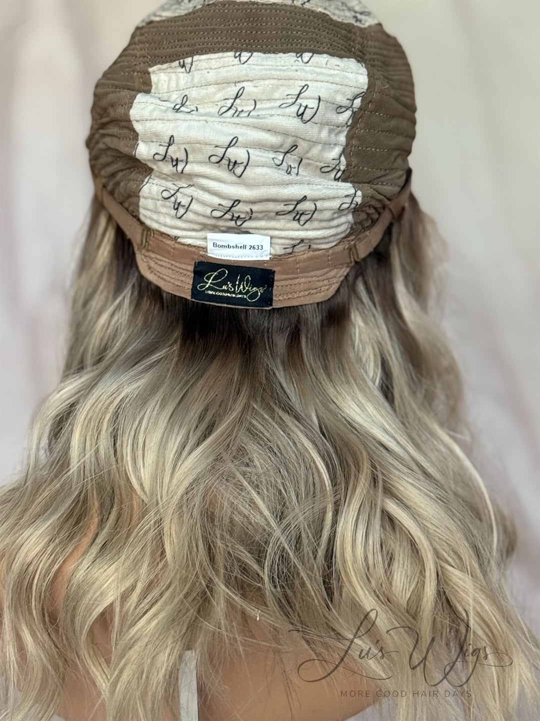 “B2633” [M] 18” Lace Top Wig