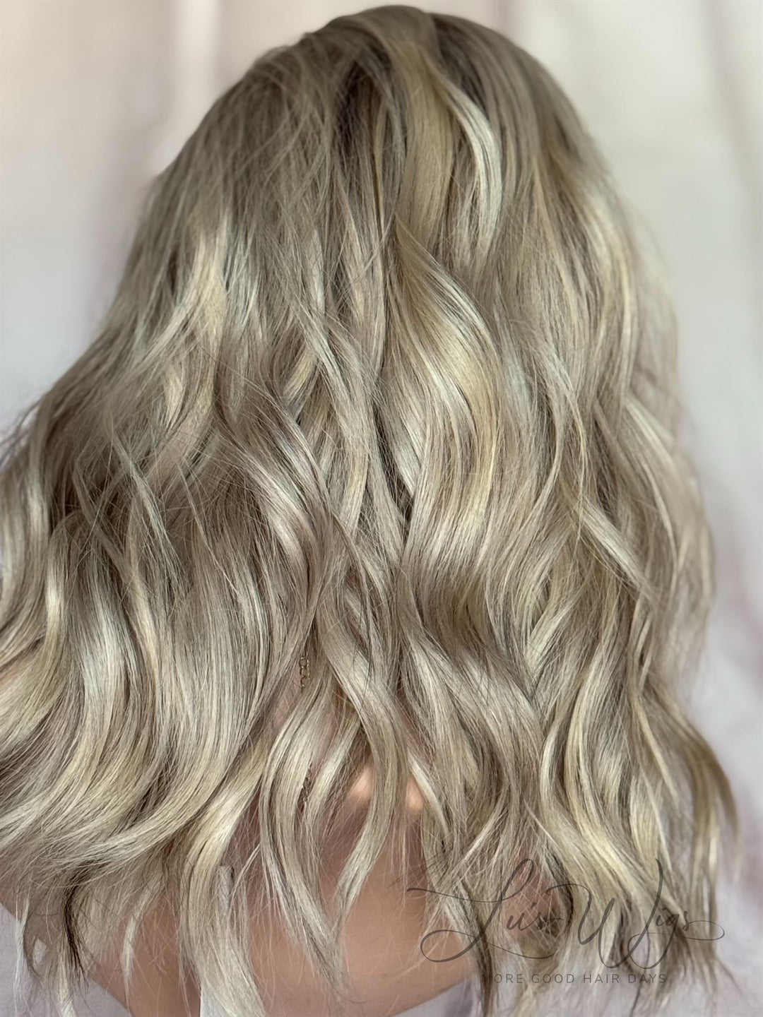 “B2633” [M] 18” Lace Top Wig